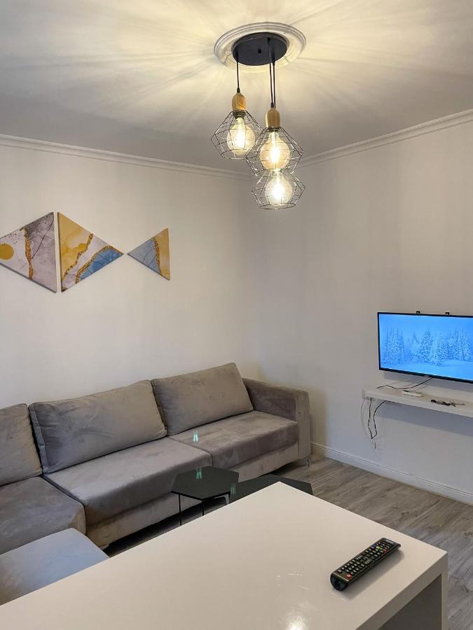 Centre View Apartment Tiranë Luaran gambar